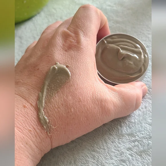 Hand Made Natural Clay Face Mask - Picture 3 of 4